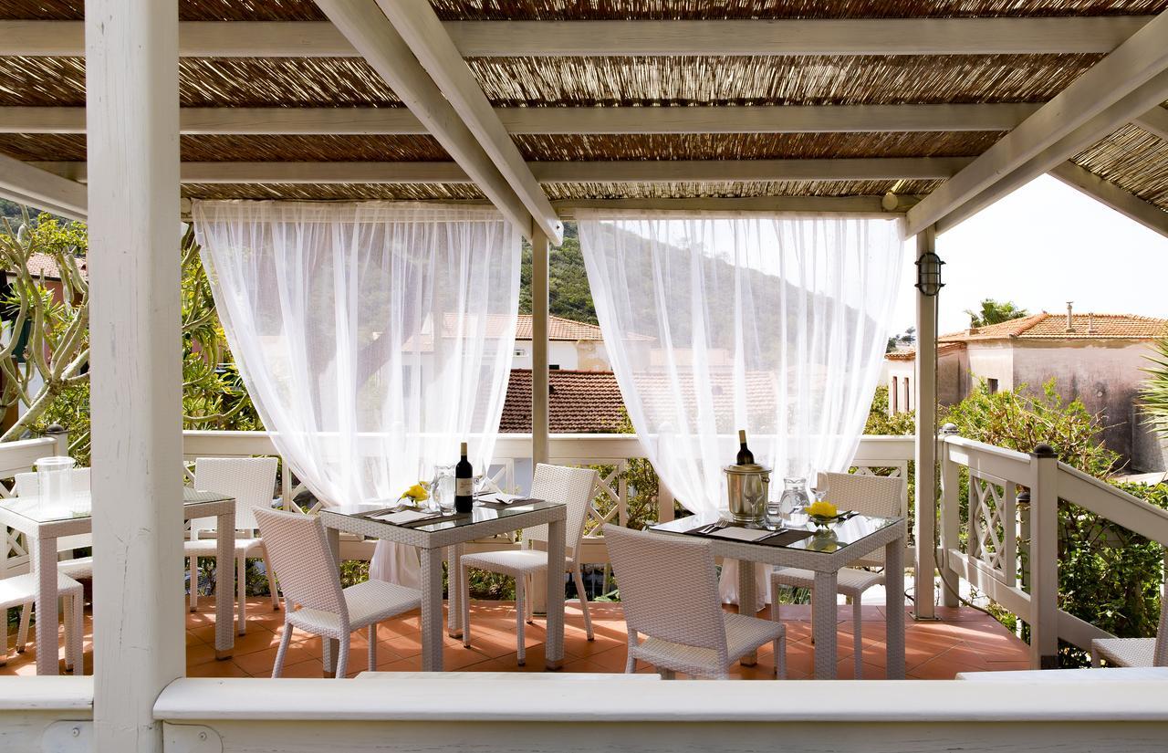 Hotel Corallo Pomonte Exterior photo