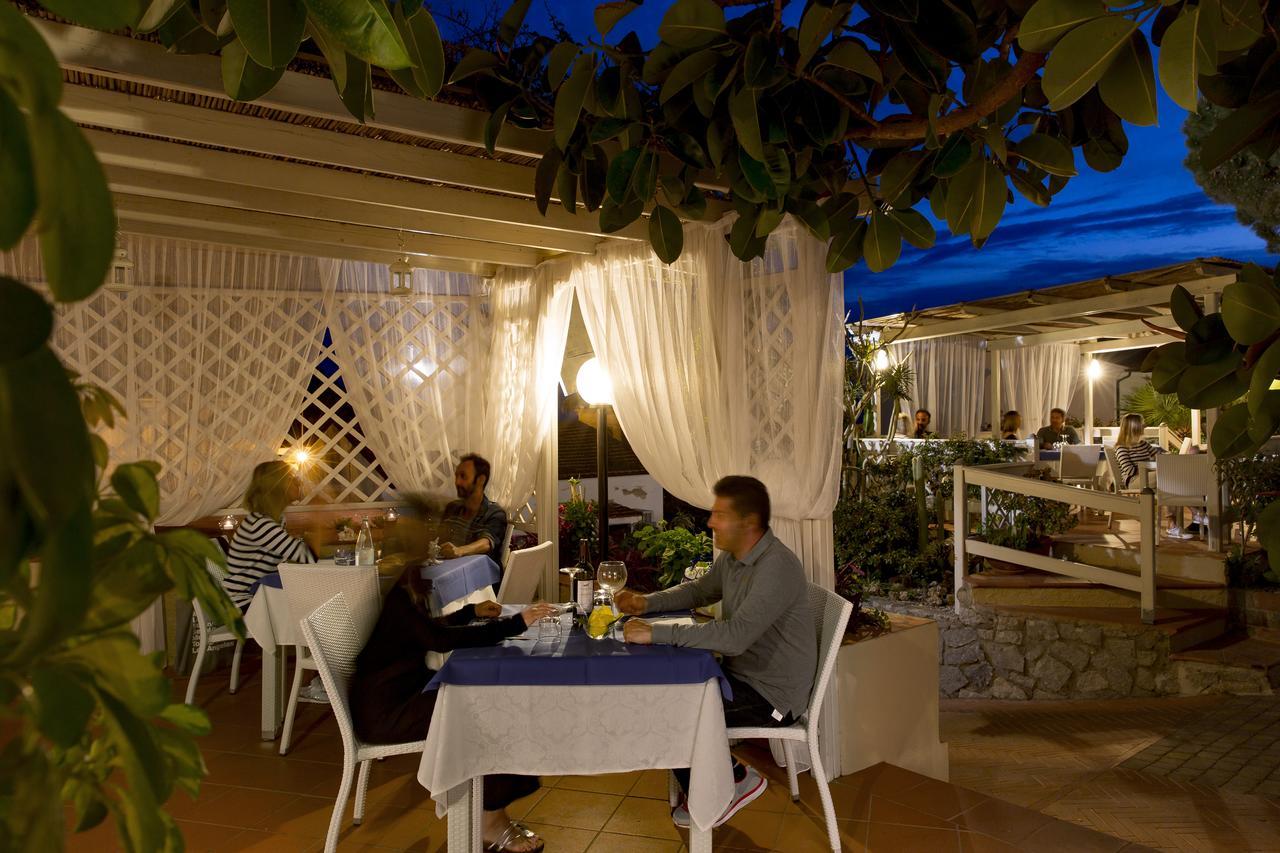 Hotel Corallo Pomonte Exterior photo